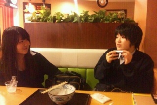 �o�g����